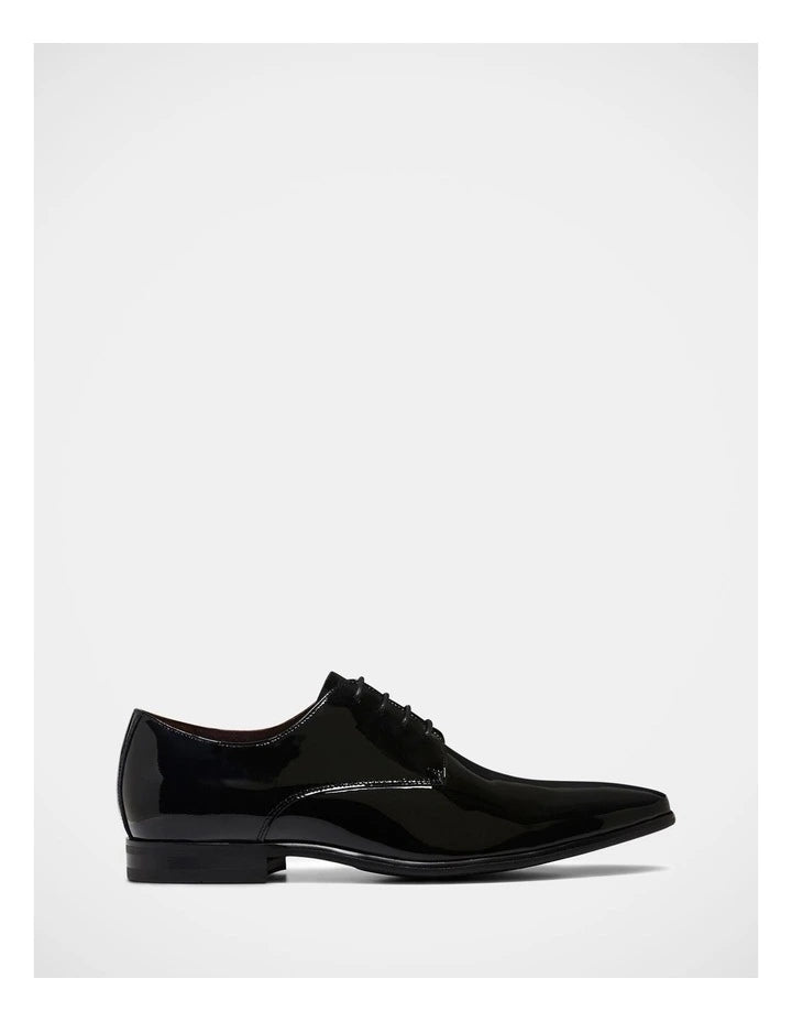 Julius Marlow Bay Dress Shoe in Jetblack