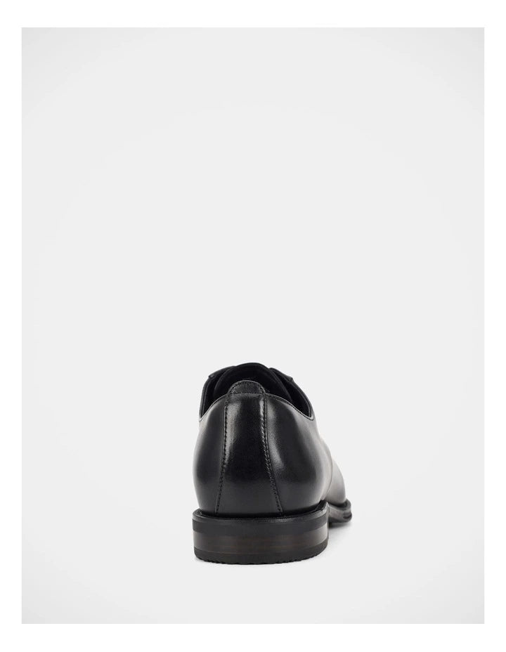 Hush Puppies Bunyip Dress Shoes in Black