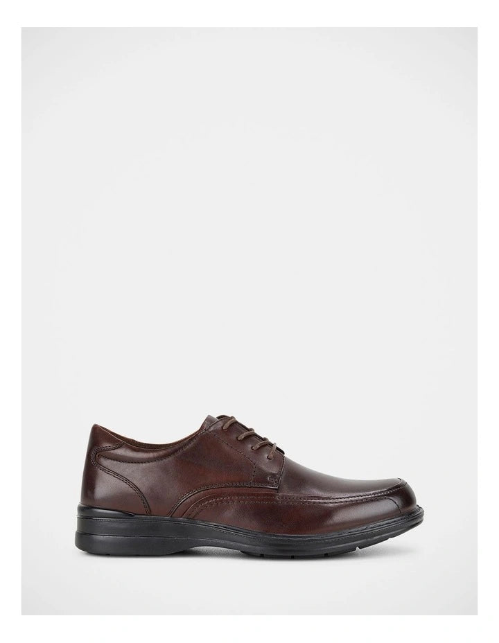 Hush Puppies Torpedo Shoes in Dark Brown