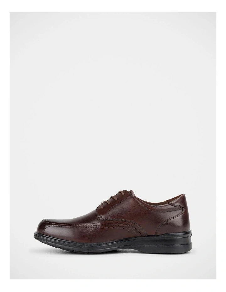 Hush Puppies Torpedo Shoes in Dark Brown