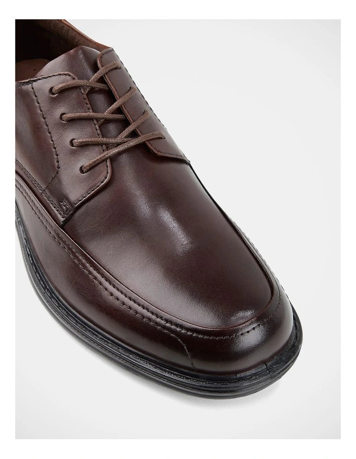 Hush Puppies Torpedo Shoes in Dark Brown