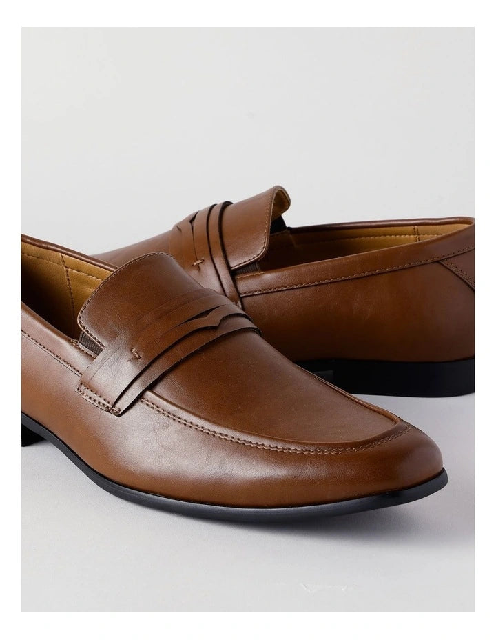 Blaq Livorno Loafer in Tan