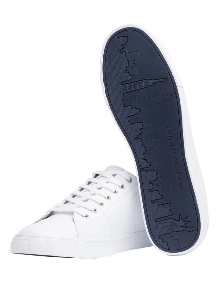 Tommy Hilfiger Essential Leather Sneaker in White