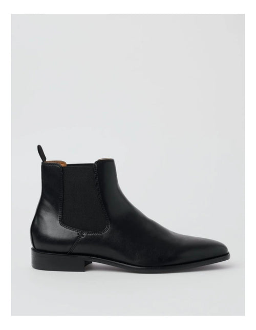 Blaq Como Chelsea Boot in Black