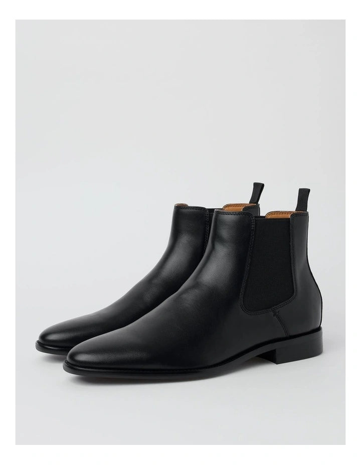Blaq Como Chelsea Boot in Black