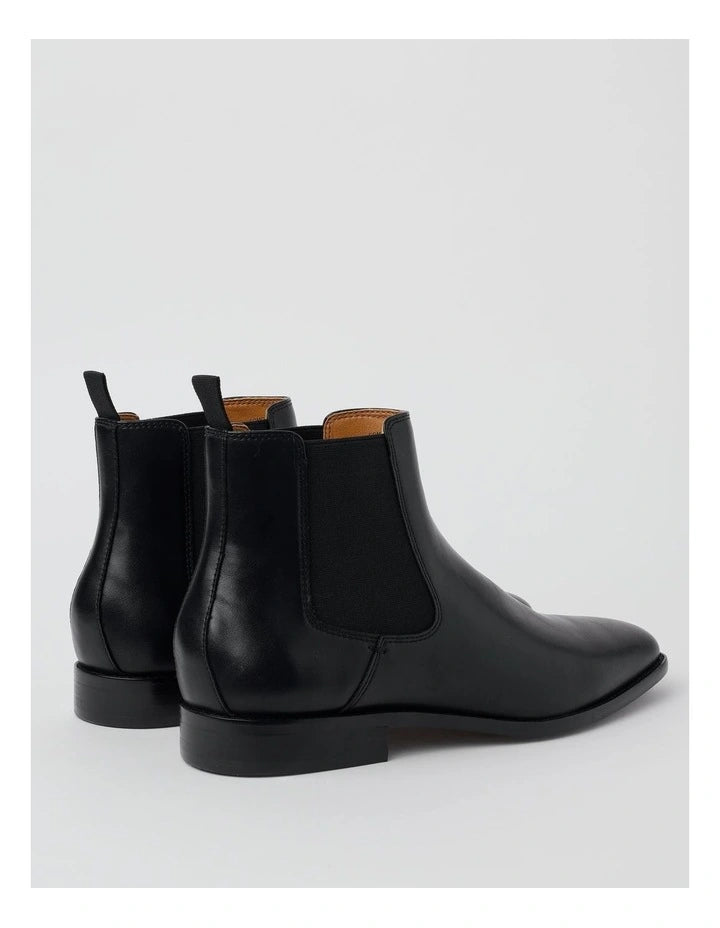 Blaq Como Chelsea Boot in Black