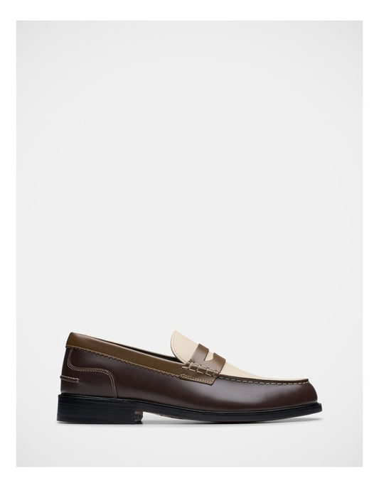 Clarks Craftjames Lo Shoes in Brown