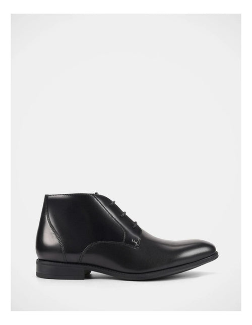 Julius Marlow Invert Boots in Black
