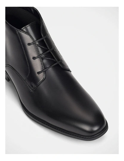 Julius Marlow Invert Boots in Black