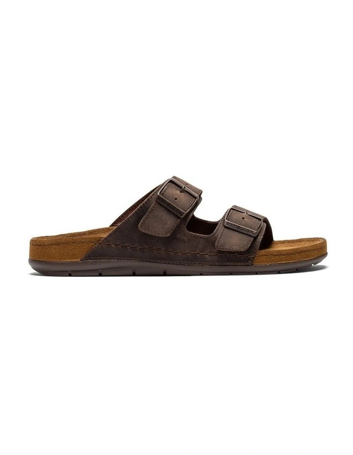 Rodd & Gunn Raglan Slide in Chocolate