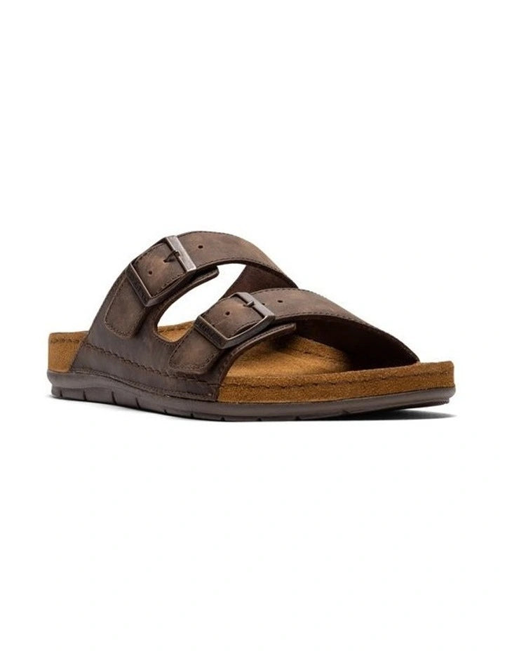 Rodd & Gunn Raglan Slide in Chocolate