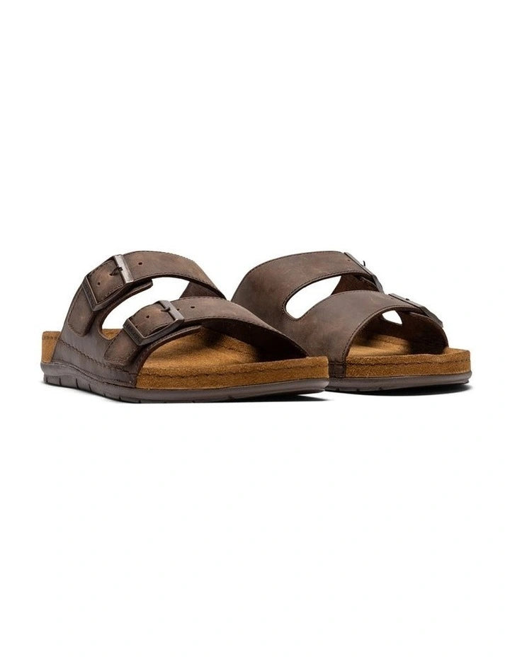 Rodd & Gunn Raglan Slide in Chocolate